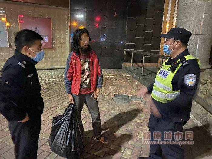 男子流浪异乡十二载 顺德公安助一家团圆1_副本_副本.jpg